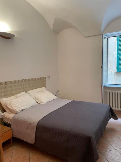Appartamento A Due Passi Dal Mare Finale Ligure Exterior foto